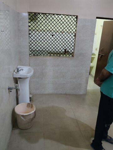 Bathroom in 1.5 BHK Independent House at Vikas Nagar – for Rent