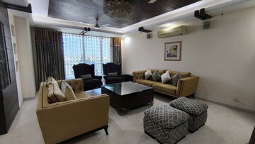 Living Room in 4 BHK Apartment at DLF The Summit, Dlf Phase V – for Rent