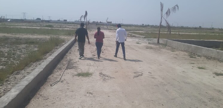 undefined, upsidc site b  80 Sq.Yd. Plot In Upsidc Site B Greater Noida 8387471