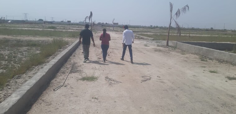 undefined, upsidc site b  80 Sq.Yd. Plot In Upsidc Site B Greater Noida 8387471