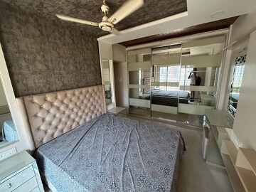 Master Bedroom in 2 BHK Apartment at Unique Poonam Estate Cluster 2, Mira Road – for Rent