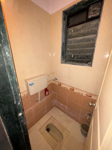 Bathroom in 1 BHK Apartment at Green View Goregaon, Goregaon East – for Rent