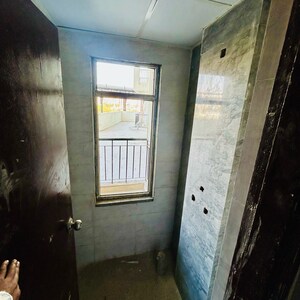 Bathroom in 1 BHK Apartment at Amrapali Dream Valley, Amrapali Dream Valley – for Sale