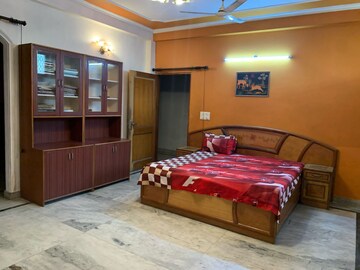Bedroom in 3 BHK Independent House at RWA Apartments Sector 52, Sector 52 – for Rent