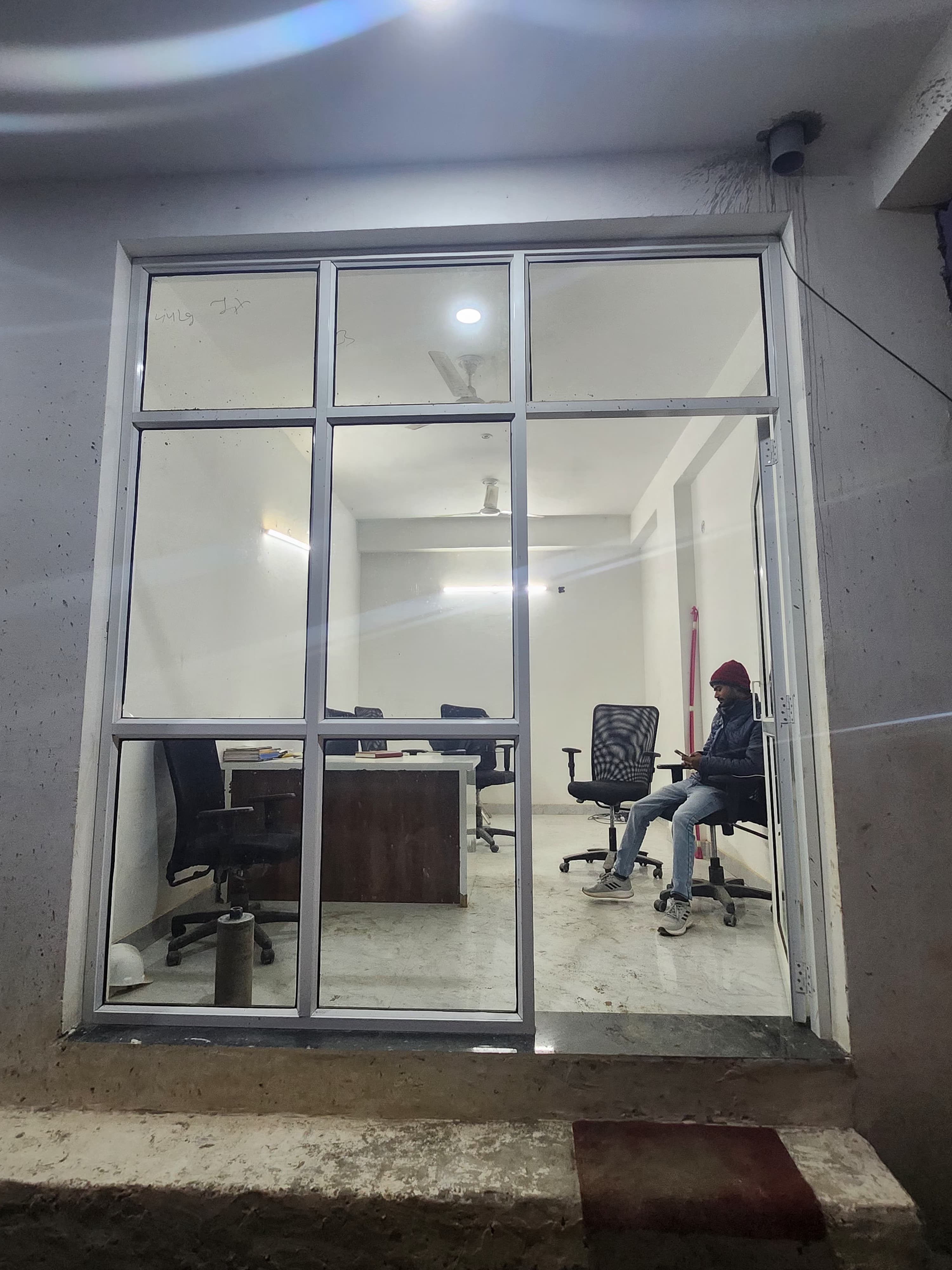 Retail Shop For Sale in Trinity High Street 