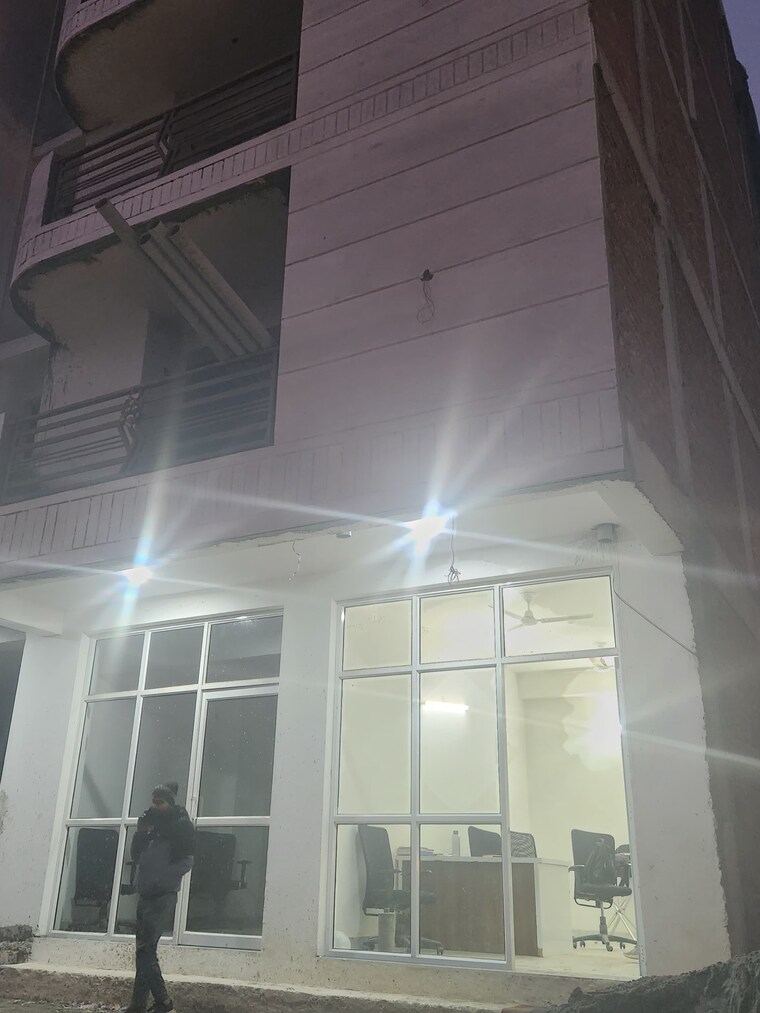 undefined, jalpura Commercial Shop 290 Sq.Ft. In Jalpura Greater Noida 8387594