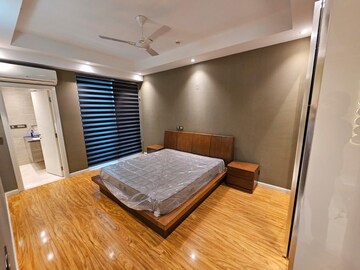 Bedroom in 4 BHK Apartment at DLF The Crest, Sector 54 – for Rent