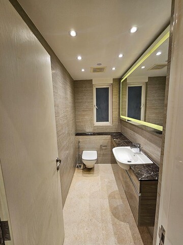 Building Lobby in 4 BHK Apartment at DLF The Crest, Sector 54 – for Rent