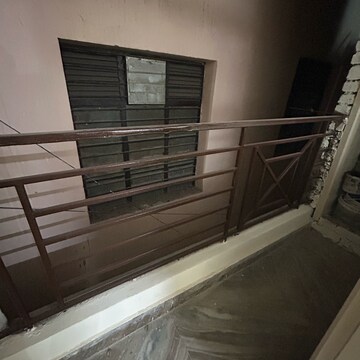 Balcony in 3 BHK Builder Floor at Jamia Nagar – for Rent