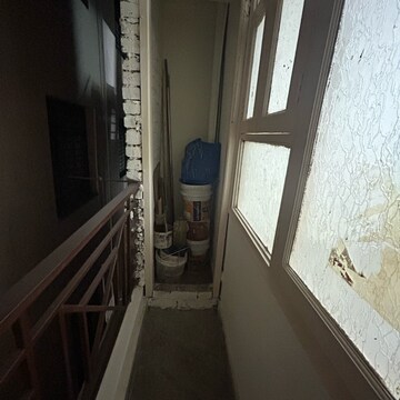 Balcony in 3 BHK Builder Floor at Jamia Nagar – for Rent