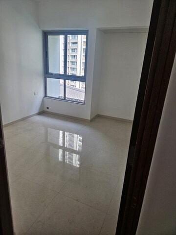 2 BHK Apartment For Rent in Kalpataru Immensa, Kolshet Road