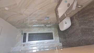 Furnished Amenities in 2 BHK Apartment at Marathon Monte South, Byculla West – for Rent
