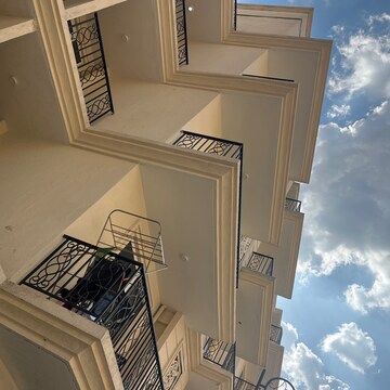 Furnished Amenities in 3 BHK Apartment at Signature Global Park 4 and 5, Sohna Sector 34 – for Sale