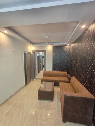Living Room in 1 BHK Builder Floor at Ansal Sushant Lok I, Sector 43 – for Rent