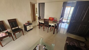 Master Bedroom in 2 BHK Apartment at Lokhandwala Residency, Worli – for Rent