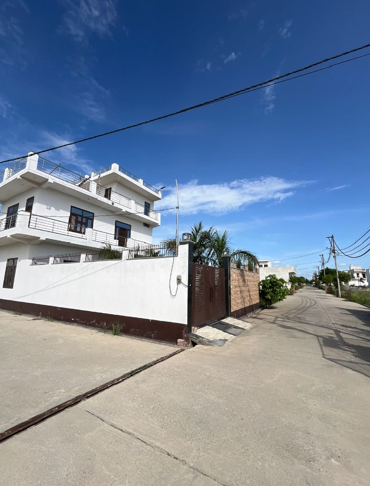 Plot For Sale in Duhai