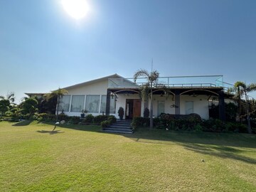  Plot – Exterior View View at DPL Flora Farms, Sector 93 - for Sale