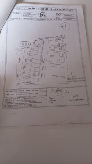  Land For Sale in Jankipuram Extension