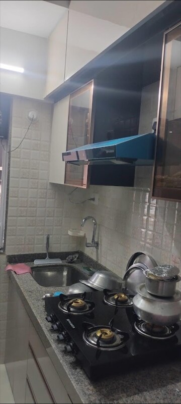 Team Area in 2 BHK Apartment at Dimple 19 North, Kandivali West – for Rent
