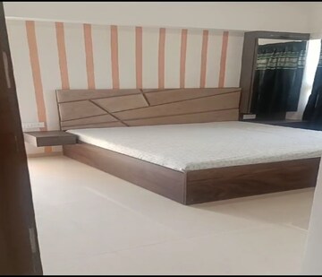 Bedroom in 3 BHK Apartment at Parel – for Rent
