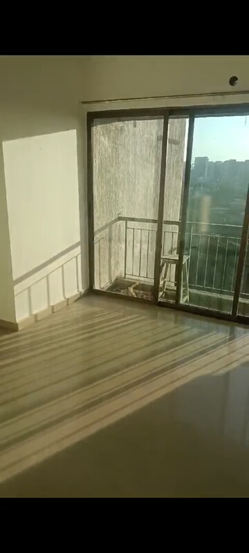 Bedroom in 2 BHK Apartment at Man Opus, Mira Road – for Rent