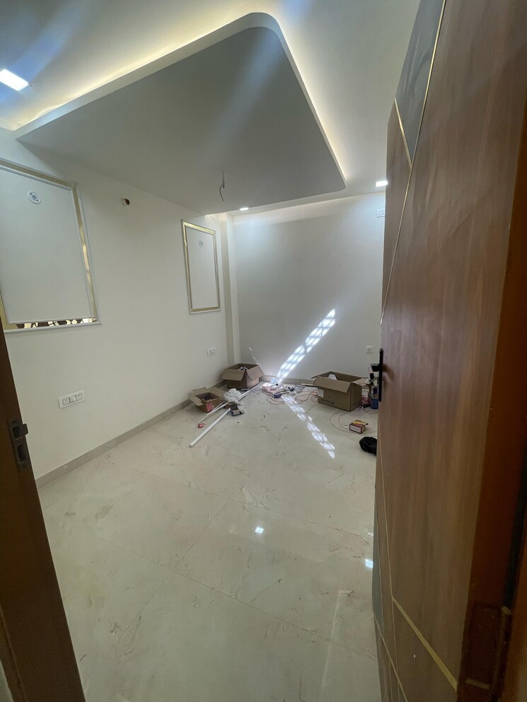 Room, gomti nagar 3 Bedroom 1690 Sq.Ft. Villa In Gomti Nagar Lucknow 8387986