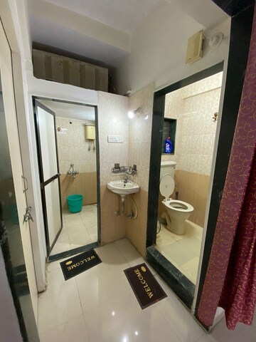 Master Bedroom in 1 BHK Apartment at Greenfields Apartment, Lower Parel – for Rent