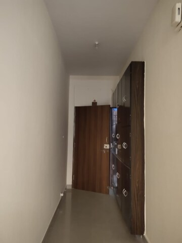 Furnished Amenities in 1 BHK Apartment at Omkar CHS Worli, Worli – for Rent