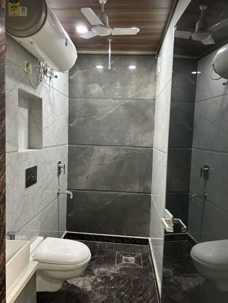 Bathroom, saket 2 Bedroom 1000 Sq.Ft. Builder Floor In Saket Delhi 8388129