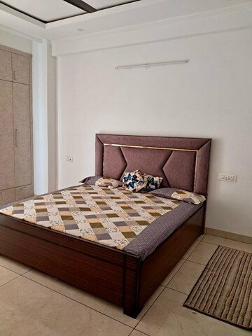 Bedroom in 3 BHK Apartment at Dhakoli Village – for Rent