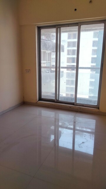 Room in 2 BHK Apartment at Gaurav Woods, Mira Road – for Sale