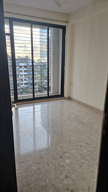 Room in 3 BHK Apartment at Cbd Belapur Sector 15 – for Rent