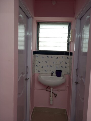 Bathroom in 1 BHK Apartment at Shrinivas Tower, Lower Parel – for Rent