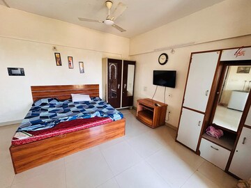 Bedroom in Studio Apartment at Amanora Metro Tower, Hadapsar – for Rent