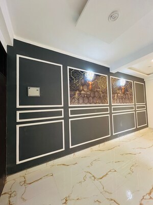 Balcony in 1 BHK Builder Floor at Khajoori Khas – for Sale