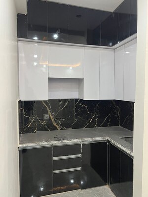 Kitchen in 1 BHK Builder Floor at Khajoori Khas – for Sale