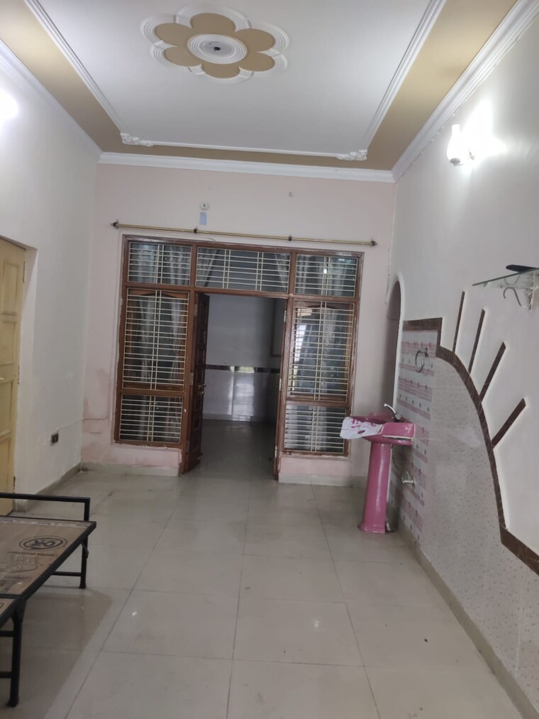 Living Room, indira nagar 6+ Bedroom 2800 Sq.Ft. Independent House In Indira Nagar Lucknow 8388510