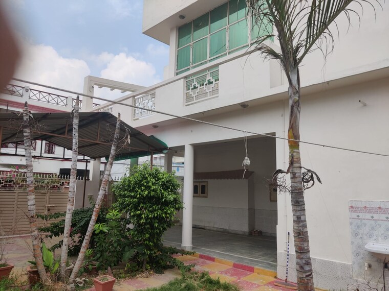 Exterior View, indira nagar 6+ Bedroom 2800 Sq.Ft. Independent House In Indira Nagar Lucknow 8388510