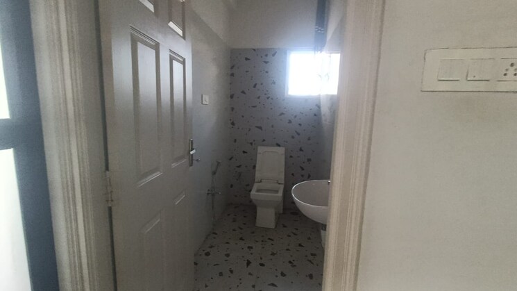 Washroom, madhapur Commercial Office Space 2300 Sq.Ft. In Madhapur Hyderabad 8388551