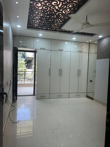 Bedroom in 2 BHK Apartment at Paschim Vihar – for Rent