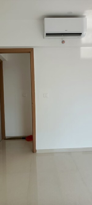 Room in 2 BHK Apartment at Lodha Upper Thane, Anjur – for Sale