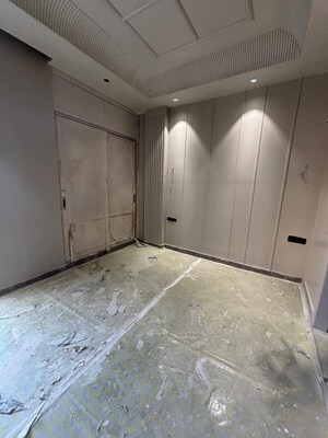 Room in 3 BHK Builder Floor at Rajouri Garden – for Sale