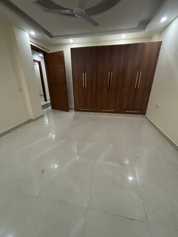 Room in 4 BHK Builder Floor at Freedom Fighters Enclave – for Rent