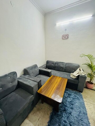 1 BHK Builder Floor For Rent in Saket