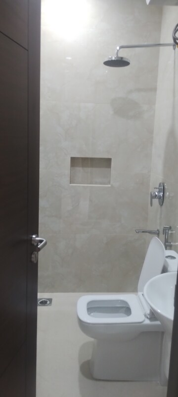Bathroom in 2 BHK Builder Floor at RWA Apartments Sector 26, Sector 26 – for Rent