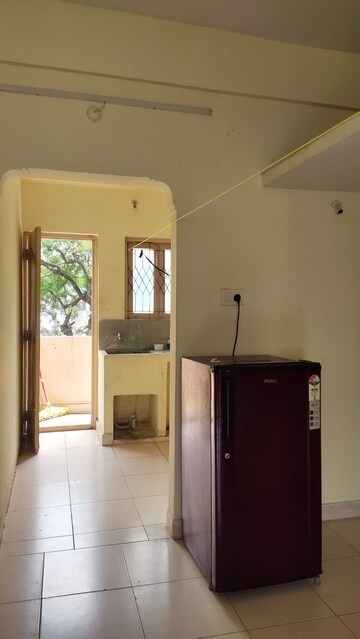Furnished Amenities in 1 BHK Builder Floor at Somajiguda – for Rent
