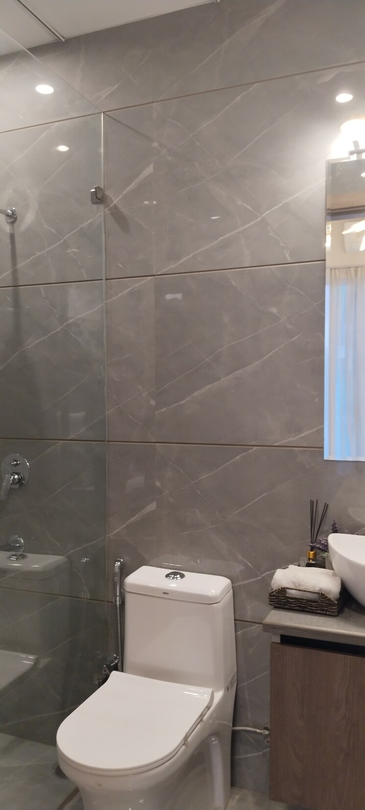 Bathroom, smart-world-orchard 2.5 Bedroom 1208 Sq.Ft. Builder Floor In Sector 61 Gurgaon 8388792