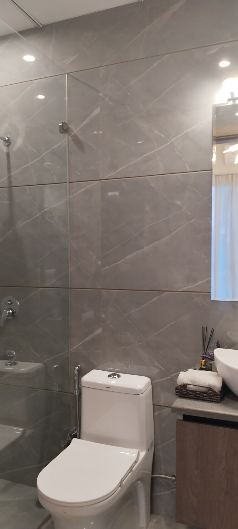 Bathroom, smart-world-orchard 2.5 Bedroom 1208 Sq.Ft. Builder Floor In Sector 61 Gurgaon 8388792