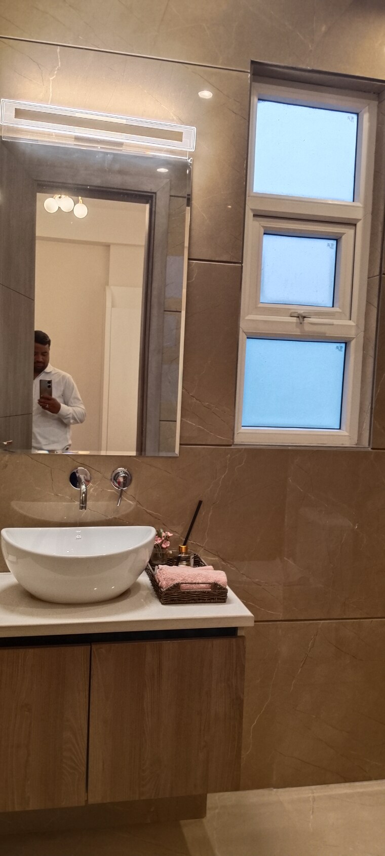 Bathroom, smart-world-orchard 2.5 Bedroom 1208 Sq.Ft. Builder Floor In Sector 61 Gurgaon 8388792