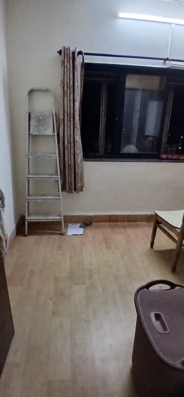 Bathroom in 1.5 BHK Apartment at Vashi Sector 19 – for Sale